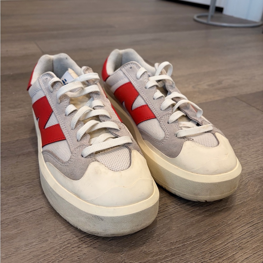 New Balance Red and Cream Men's Sneakers CT302